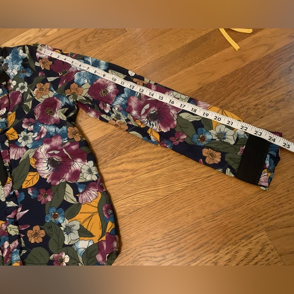 NWOT hate monde floral print tie neck long sleeve blouse size Medium - Picture 12 of 13